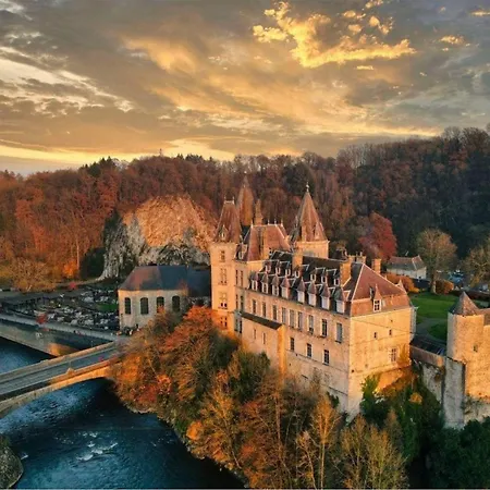 44 بيت للعطل